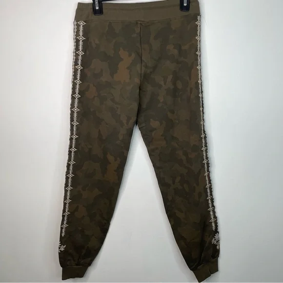 New Driftwood Stevie Floral Embroidered Joggers Pants Size X-Small Camouflage - Picture 8 of 8